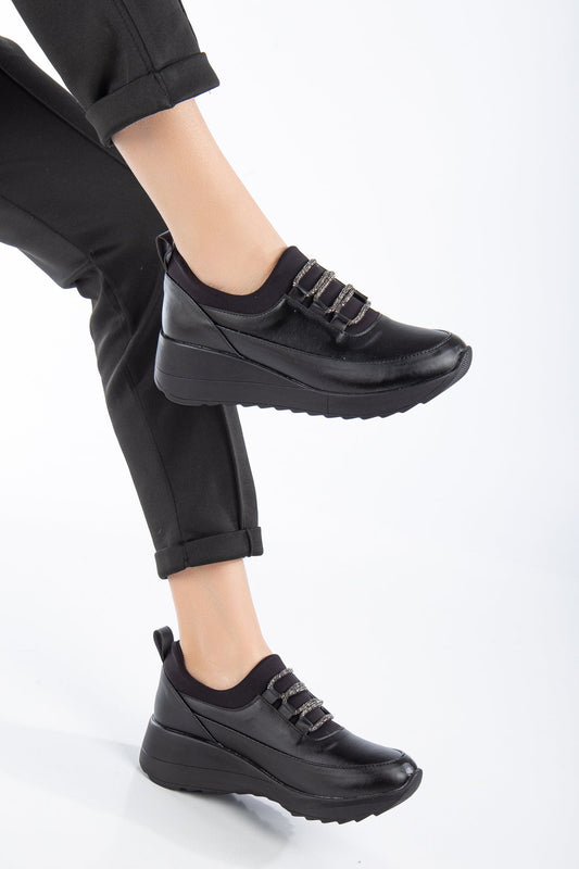 Taş Bağcıklı Streç Detaylı Günlük Kadın Ayakkabı Siyah