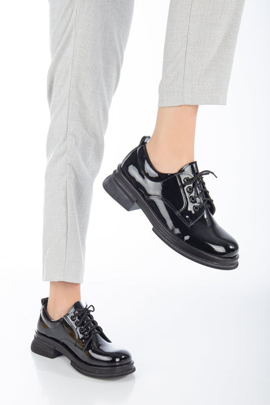 Oxford Bağlı Kadın Ayakkabı Rugan - Siyah